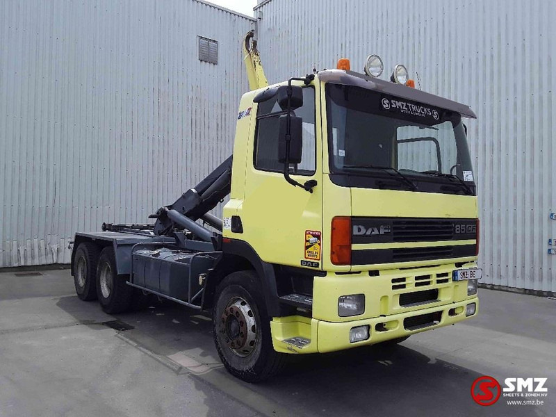 DAF 85 CF manual engine TOP - Грузовик-контейнеровоз/ Сменный кузов: фото 1 DAF 85 CF manual engine TOP - Грузовик-контейнеровоз/ Сменный кузов: фото 1