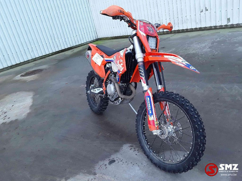 KTM KTM 250 - Мотоцикл: фото 1 KTM KTM 250 - Мотоцикл: фото 1