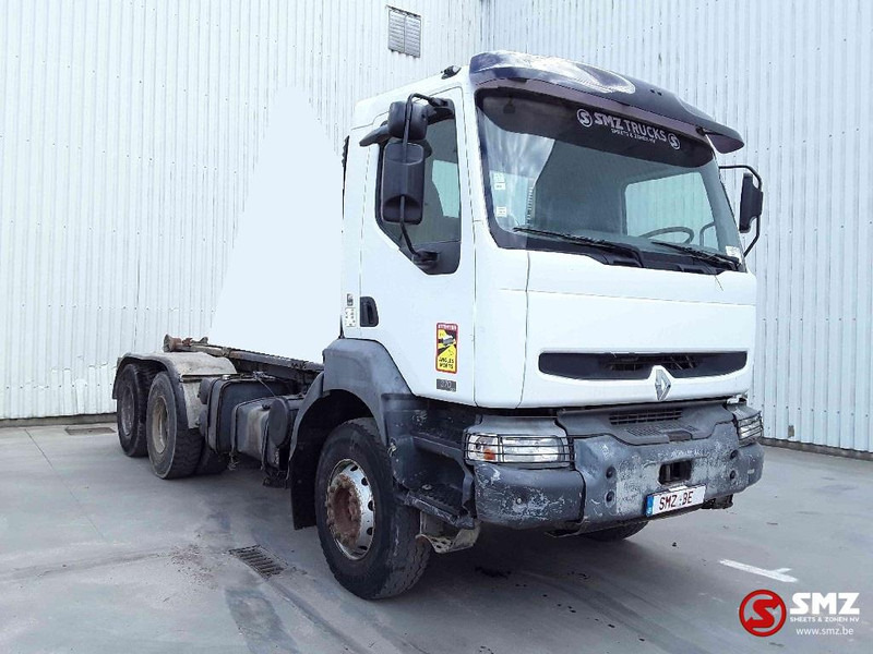 Renault Kerax 370 steel lames - Грузовик-шасси: фото 1 Renault Kerax 370 steel lames - Грузовик-шасси: фото 1