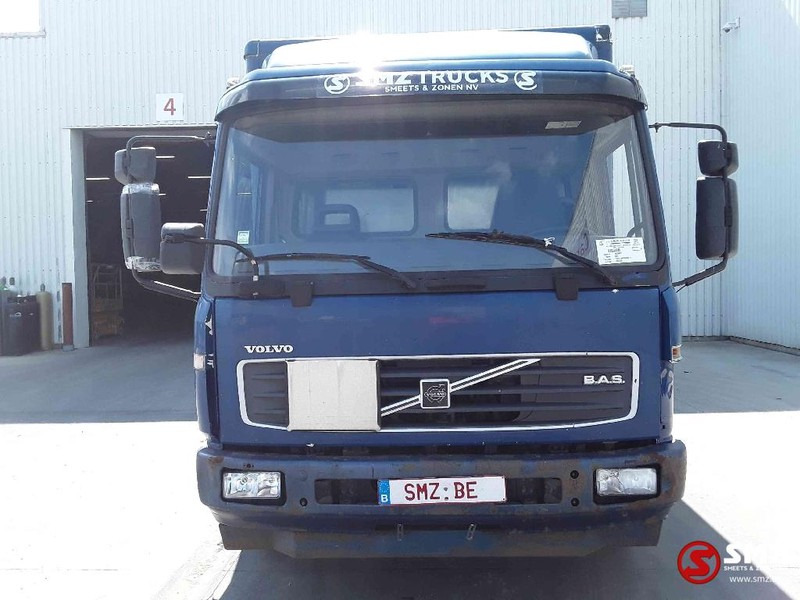 Volvo FL 220 - Грузовик с закрытым кузовом: фото 2 Volvo FL 220 - Грузовик с закрытым кузовом: фото 2