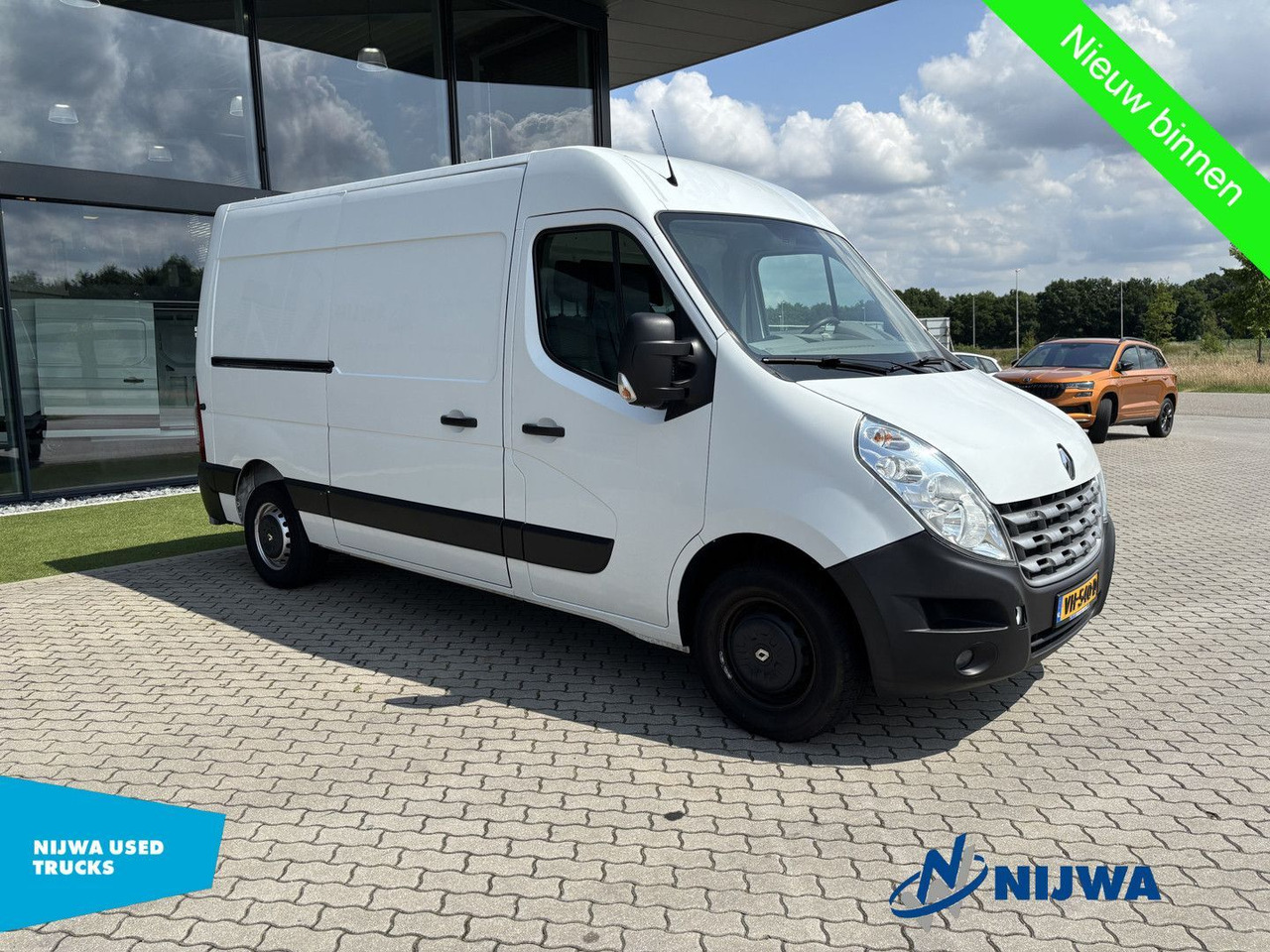 Renault Master T35 125 L2H2 Opstap + Airco Kasten - Цельнометаллический фургон: фото 2 Renault Master T35 125 L2H2 Opstap + Airco Kasten - Цельнометаллический фургон: фото 2