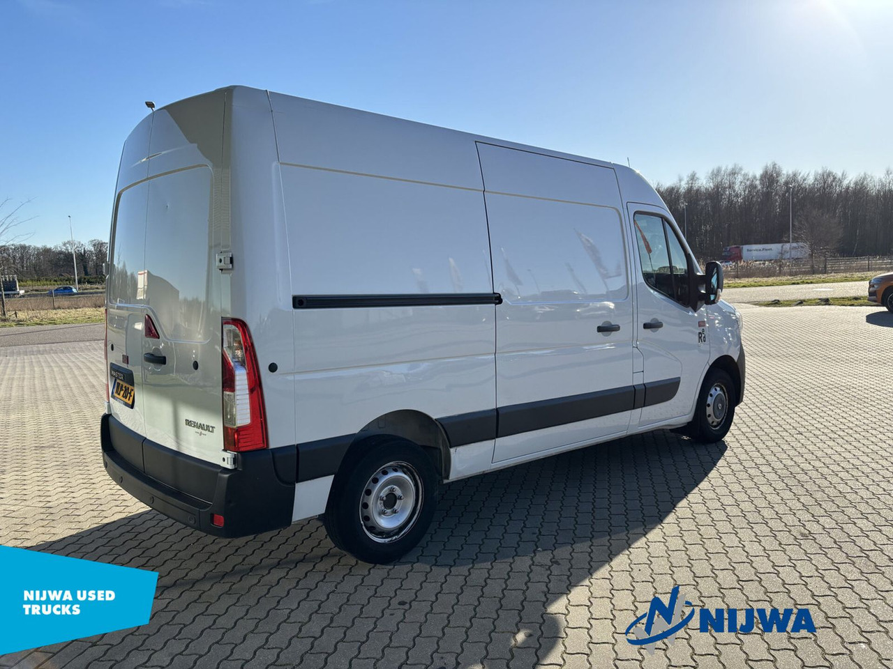 Renault Master T35 150 L3H2 Navigatie + Dubbele schuifde - Цельнометаллический фургон: фото 3 Renault Master T35 150 L3H2 Navigatie + Dubbele schuifde - Цельнометаллический фургон: фото 3