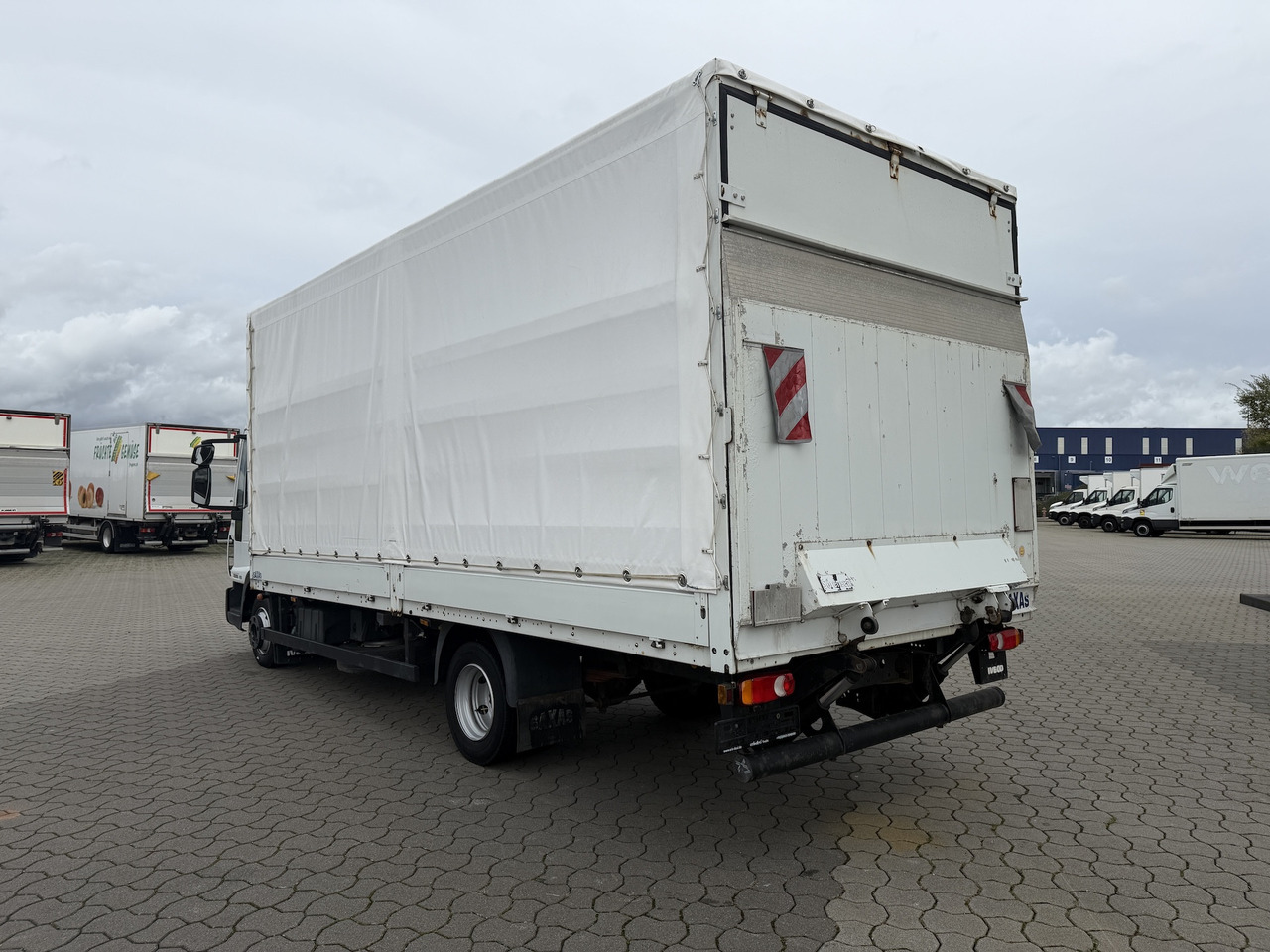 Iveco 75 E 180 4x2 LBW - Тентованный фургон: фото 4 Iveco 75 E 180 4x2 LBW - Тентованный фургон: фото 4
