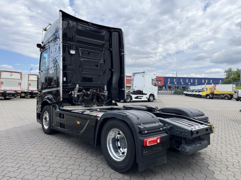 Mercedes-Benz Actros 1853 4x2 Gigaspace Sitzecke StyleLine - Тягач: фото 2 Mercedes-Benz Actros 1853 4x2 Gigaspace Sitzecke StyleLine - Тягач: фото 2