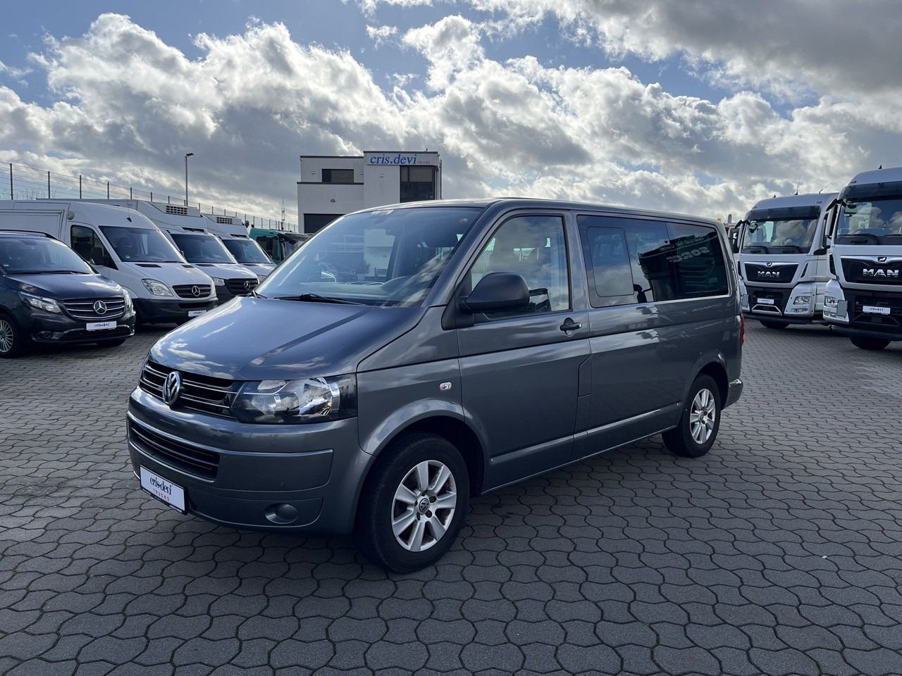 VW Transporter Multivan Startline - Пассажирский фургон: фото 1 VW Transporter Multivan Startline - Пассажирский фургон: фото 1