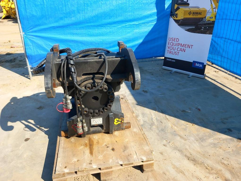 Eurosteel Powertilt 300 - Тилтротатор: фото 2 Eurosteel Powertilt 300 - Тилтротатор: фото 2