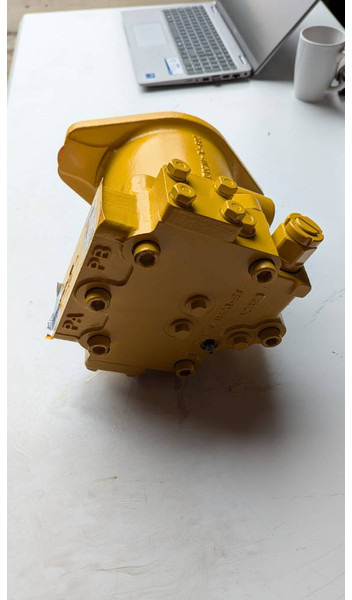 Новый Бульдозер Komatsu D65PX-15 - HYDRAULIC MOTOR ASSY - 708-7L-00040: фото 6 Новый Бульдозер Komatsu D65PX-15 - HYDRAULIC MOTOR ASSY - 708-7L-00040: фото 6
