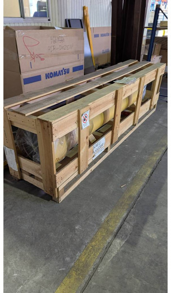 Komatsu WA 900-3 CYLINDER 707-13-26013 - Гидравлика для Строительной техники: фото 1 Komatsu WA 900-3 CYLINDER 707-13-26013 - Гидравлика для Строительной техники: фото 1