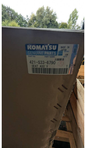 Komatsu WA380-8 SEAT ASS'Y 421-S33-6790 - Кабина и интерьер для Строительной техники: фото 2 Komatsu WA380-8 SEAT ASS'Y 421-S33-6790 - Кабина и интерьер для Строительной техники: фото 2