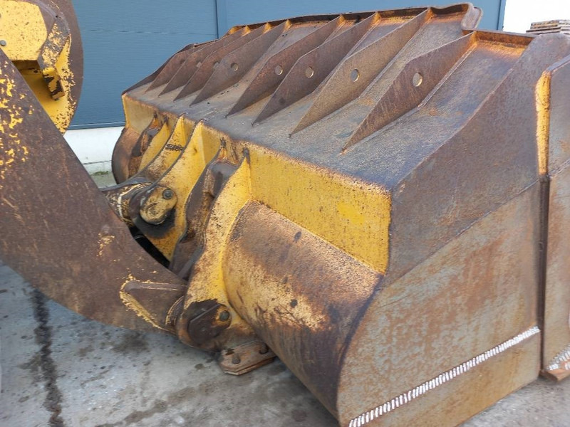 Komatsu WA500-7 - Колёсный погрузчик: фото 5 Komatsu WA500-7 - Колёсный погрузчик: фото 5