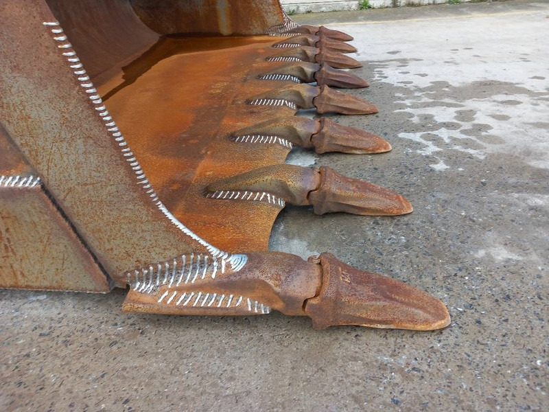 Komatsu WA500-7 - Колёсный погрузчик: фото 4 Komatsu WA500-7 - Колёсный погрузчик: фото 4