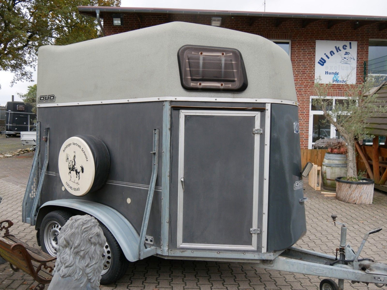 Böckmann Duo mit Sattelkammer - Прицеп для перевозки животных: фото 2 Böckmann Duo mit Sattelkammer - Прицеп для перевозки животных: фото 2