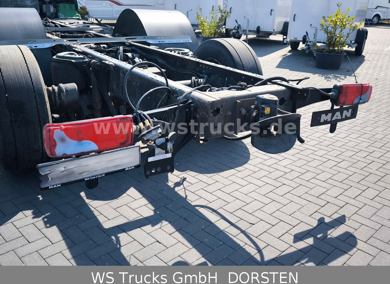 MAN TGS 26.500 6x2 Luft/Luft Lenkachse Intader - Грузовик-шасси: фото 5 MAN TGS 26.500 6x2 Luft/Luft Lenkachse Intader - Грузовик-шасси: фото 5