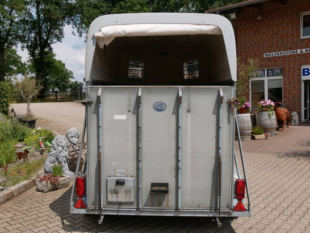 Westeria 2 Pferde Westeria 2 Pferde - Прицеп-коневоз: фото 2 Westeria 2 Pferde Westeria 2 Pferde - Прицеп-коневоз: фото 2