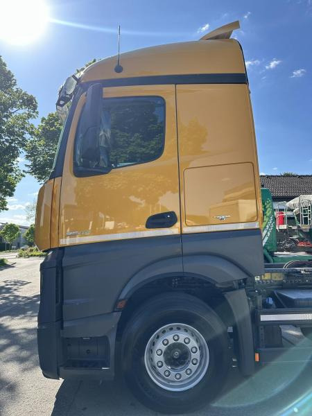 Mercedes Actros 6x2 2546 2646 Lenk/Lift MEILLER 2170 Intarder - Крюковой мультилифт: фото 3 Mercedes Actros 6x2 2546 2646 Lenk/Lift MEILLER 2170 Intarder - Крюковой мультилифт: фото 3