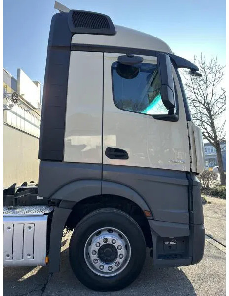Грузовик-контейнеровоз/ Сменный кузов Mercedes-Benz Actros 2542 LL BDF Standard 6x2 LBW: фото 10