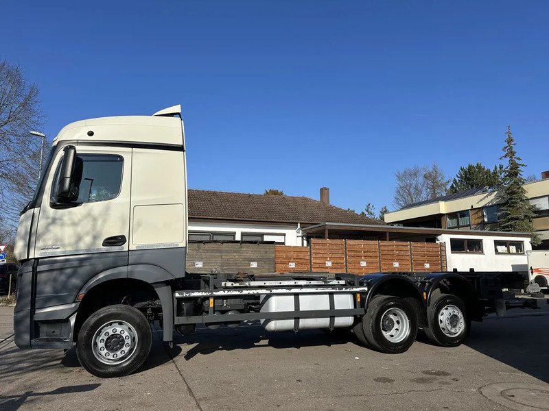 Грузовик-контейнеровоз/ Сменный кузов Mercedes-Benz Actros 2542 LL BDF Standard 6x2 LBW: фото 14