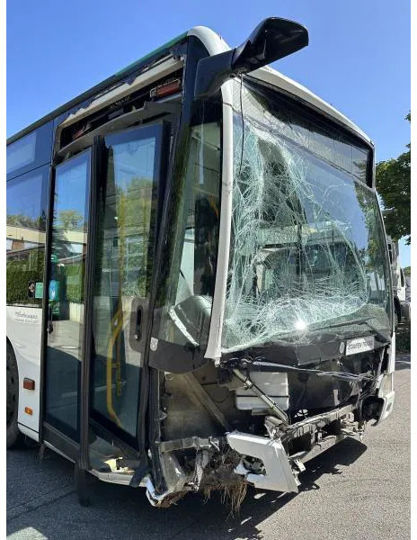 Mercedes-Benz O 530 Citaro Klima 299 PS Unfallfahrzeug! - Городской автобус: фото 2 Mercedes-Benz O 530 Citaro Klima 299 PS Unfallfahrzeug! - Городской автобус: фото 2