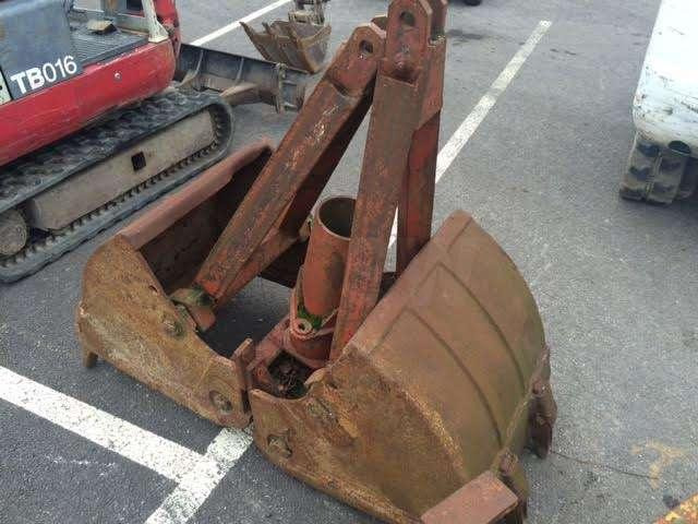 CASE 600mm - ejecteurs - Грейфер: фото 1 CASE 600mm - ejecteurs - Грейфер: фото 1