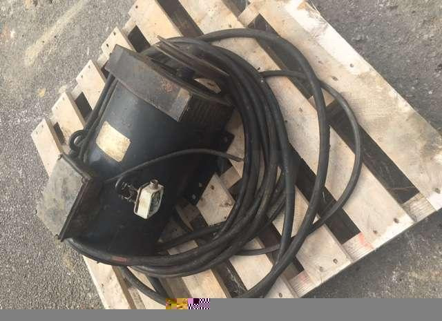 LEROY SOMER Génératrice Electroaimant - MS 1322 M32 - Строительное оборудование: фото 3 LEROY SOMER Génératrice Electroaimant - MS 1322 M32 - Строительное оборудование: фото 3