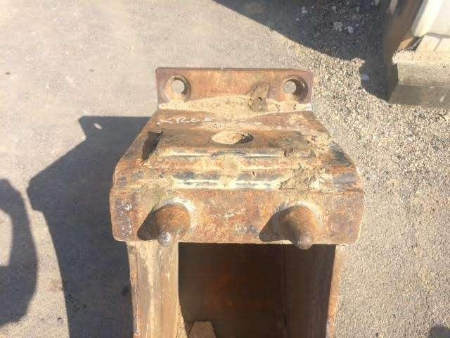 MECALAC 340 - 8/10/11/12 - Ковш для экскаватора: фото 4 MECALAC 340 - 8/10/11/12 - Ковш для экскаватора: фото 4