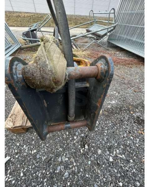 Гидромолот MONTABERT PELLE 8 TONNES / TRACTOPELLE: фото 9 Гидромолот MONTABERT PELLE 8 TONNES / TRACTOPELLE: фото 9