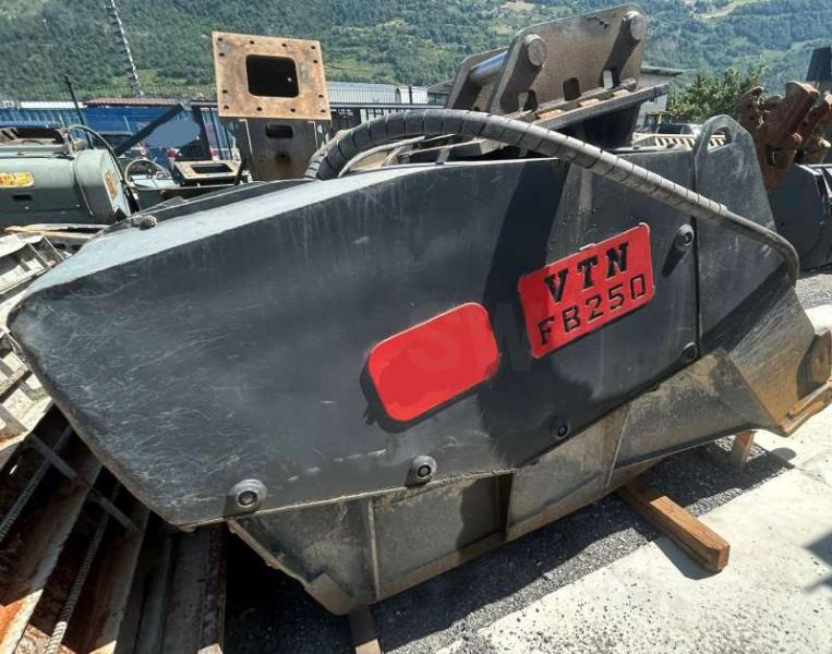 VTN Godet Concasseur VTN FB 250 - Ковш для Строительной техники: фото 3 VTN Godet Concasseur VTN FB 250 - Ковш для Строительной техники: фото 3