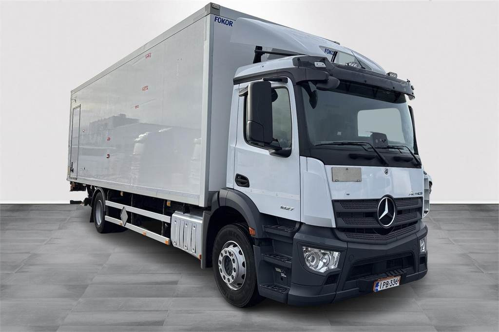 Mercedes-Benz ACTROS 1827 5 KSA-kori +PL - Грузовик с закрытым кузовом: фото 3 Mercedes-Benz ACTROS 1827 5 KSA-kori +PL - Грузовик с закрытым кузовом: фото 3