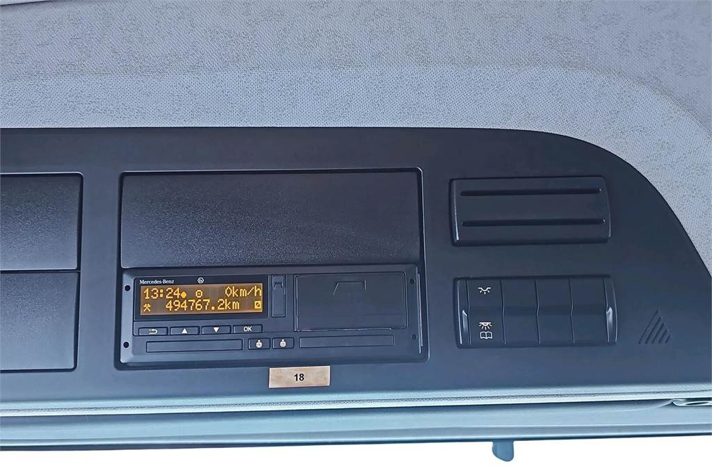 Грузовик с закрытым кузовом Mercedes-Benz ACTROS 5 1832 LNR 4x2 8,5n Fokor Ksa-umpikori: фото 22