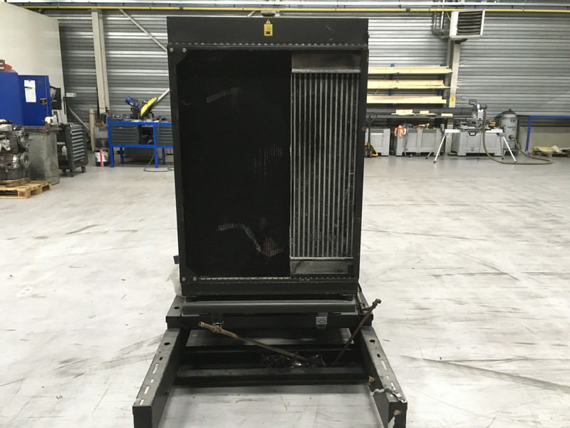 Электрогенератор John Deere 6068HFU82 GENERATOR 200KVA USED: фото 6 Электрогенератор John Deere 6068HFU82 GENERATOR 200KVA USED: фото 6