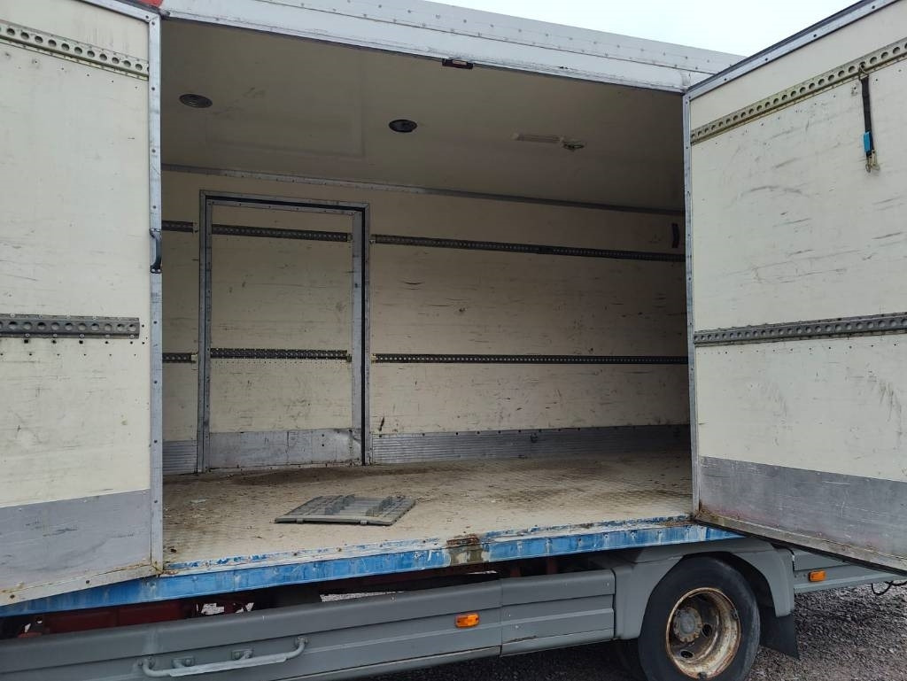 Mercedes-Benz Atego 1023 - Грузовик с закрытым кузовом: фото 5 Mercedes-Benz Atego 1023 - Грузовик с закрытым кузовом: фото 5