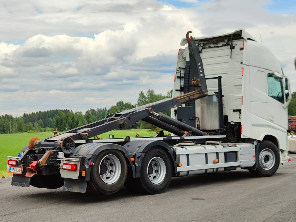 Volvo FH 540 - Крюковой мультилифт: фото 3 Volvo FH 540 - Крюковой мультилифт: фото 3