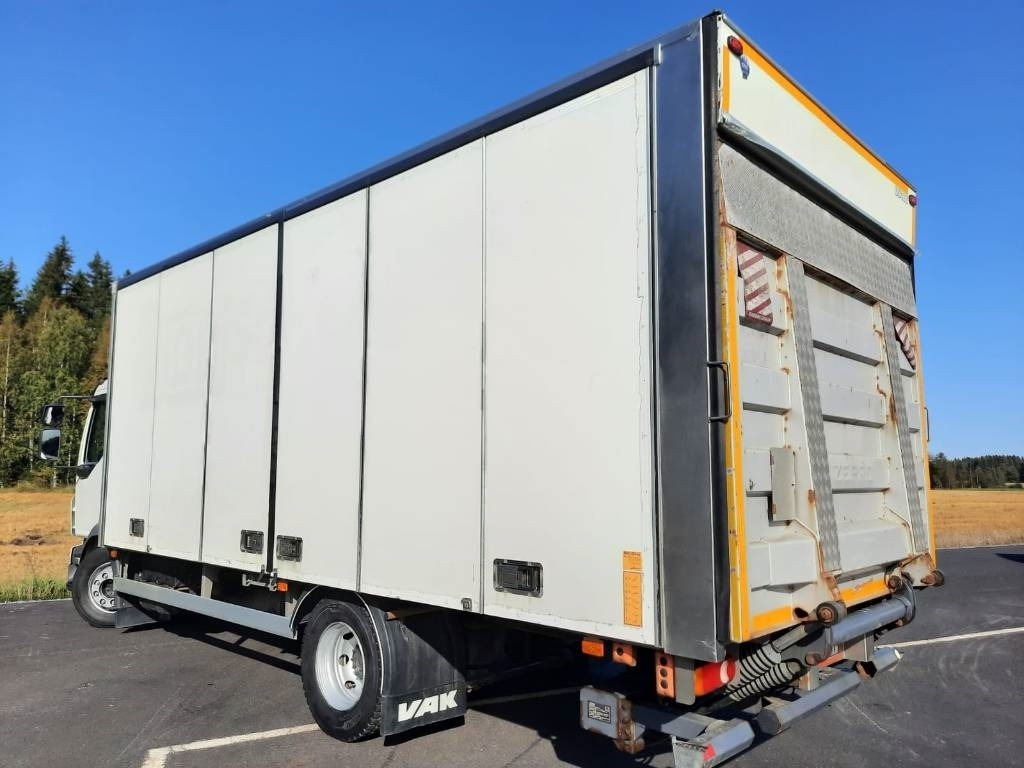 Volvo FL 240 - Грузовик с закрытым кузовом: фото 3 Volvo FL 240 - Грузовик с закрытым кузовом: фото 3