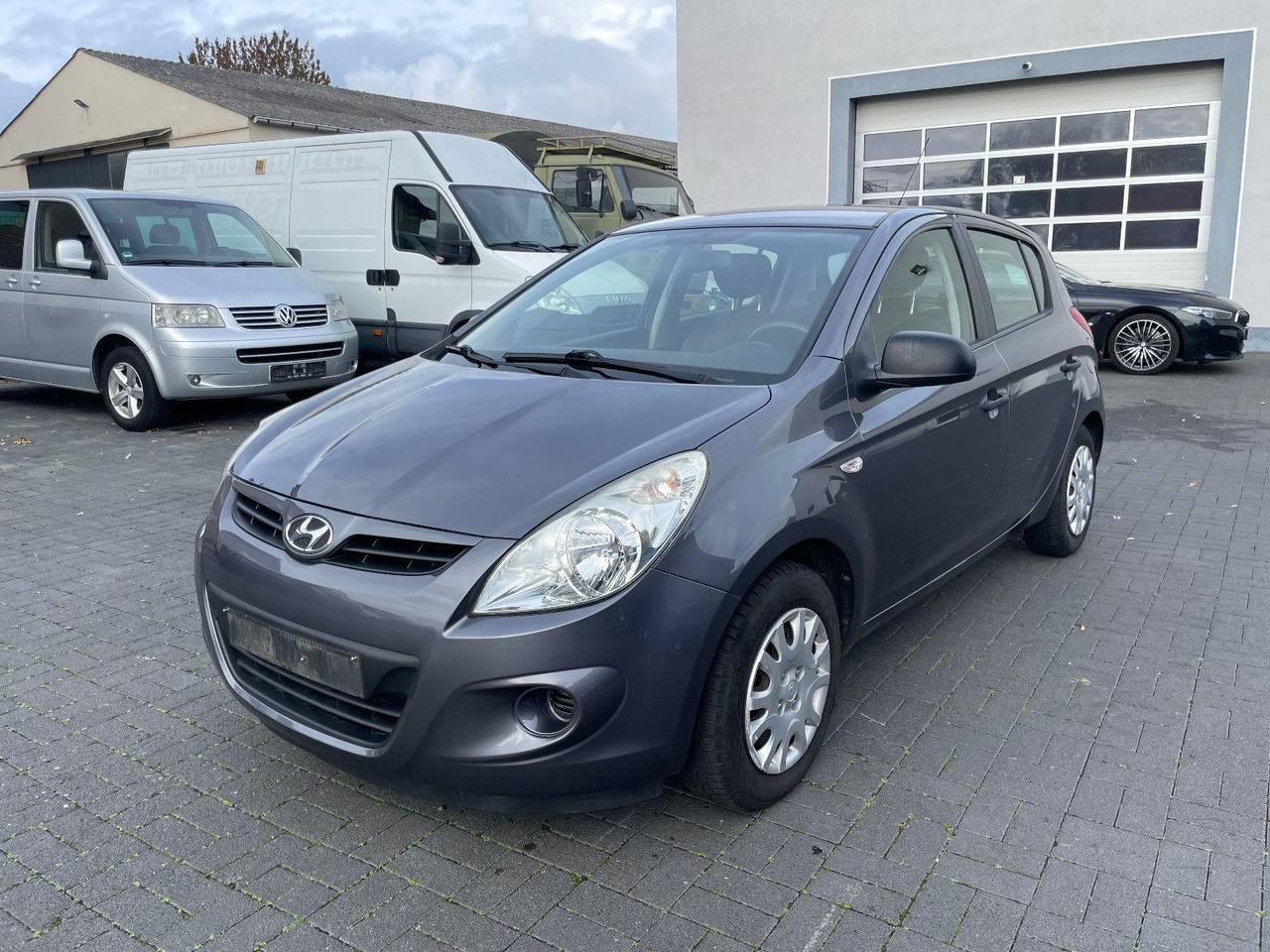 Hyundai i20 - Седан: фото 3 Hyundai i20 - Седан: фото 3