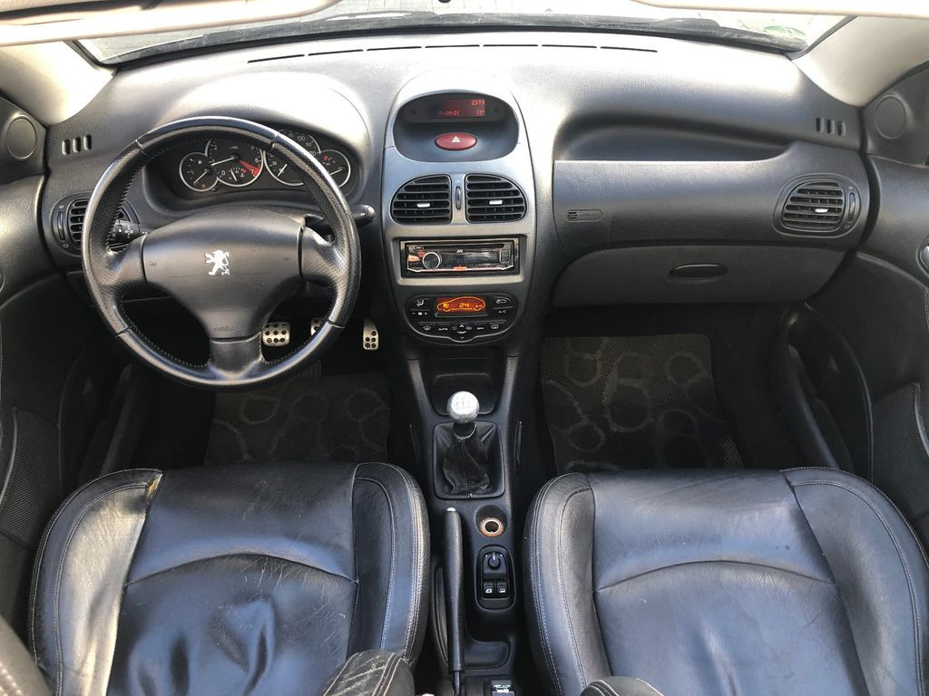 Peugeot 206 Cabriolet CC Platinum - Легковой автомобиль: фото 3 Peugeot 206 Cabriolet CC Platinum - Легковой автомобиль: фото 3