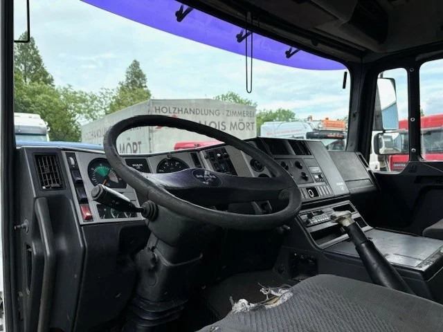 MAN 26.414 FNL-T (6-CILINDERHEADS) 6x4 CHASSIS (EURO 2 / ZF16 MANUAL GEARBOX / REDUCTION AXLES) лизинг MAN 26.414 FNL-T (6-CILINDERHEADS) 6x4 CHASSIS (EURO 2 / ZF16 MANUAL GEARBOX / REDUCTION AXLES): фото 7