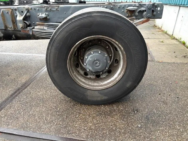 Mercedes-Benz SK 1824 K (ONLY 226.000 KM!) 4x2 FULL STEEL CHASSIS (MANUAL GEARBOX / REDUCTION AXLE / FULL STEEL SUSPENSION / P.T.O.) лизинг Mercedes-Benz SK 1824 K (ONLY 226.000 KM!) 4x2 FULL STEEL CHASSIS (MANUAL GEARBOX / REDUCTION AXLE / FULL STEEL SUSPENSION / P.T.O.): фото 7