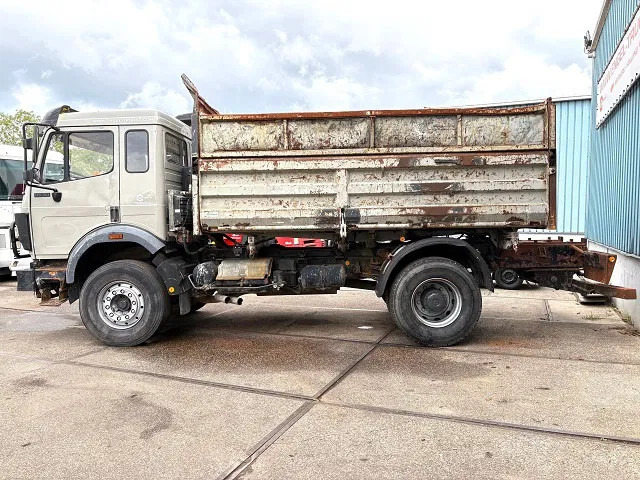 Mercedes-Benz SK 1838 K V8 4x2 FULL STEEL KIPPER (ZF16 MANUAL GEARBOX / FULL STEEL SUSPENSION / REDUCTION AXLE / P.T.O.) - Самосвал: фото 4 Mercedes-Benz SK 1838 K V8 4x2 FULL STEEL KIPPER (ZF16 MANUAL GEARBOX / FULL STEEL SUSPENSION / REDUCTION AXLE / P.T.O.) - Самосвал: фото 4