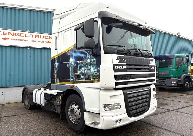 DAF XF 105.460 ATE SPACEAB 4x2 (EURO 5 / ZF MANUAL GEARBOX / ZF-INTARDER / HYDRAULIC KIT / P.T.O. / AIRCONDITIONING / ETC.) - Тягач: фото 2 DAF XF 105.460 ATE SPACEAB 4x2 (EURO 5 / ZF MANUAL GEARBOX / ZF-INTARDER / HYDRAULIC KIT / P.T.O. / AIRCONDITIONING / ETC.) - Тягач: фото 2