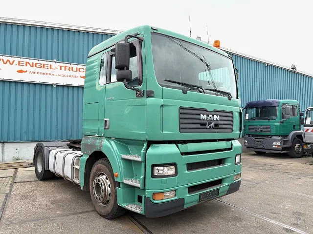 MAN TGA 18.460 FLT XL (6-CILINDER HEADS / ZF16 MANUAL GEARBOX / ZF-INTARDER / AIRCONDITIONING) - Тягач: фото 2 MAN TGA 18.460 FLT XL (6-CILINDER HEADS / ZF16 MANUAL GEARBOX / ZF-INTARDER / AIRCONDITIONING) - Тягач: фото 2