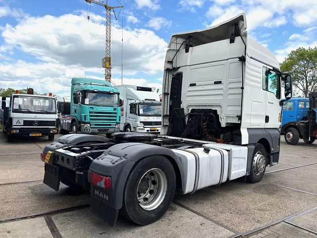 MAN TGX 18.440 BLS XLX (ZF16 MANUAL GEARBOX / 2x DIESELTANK / AIRCONDITIONING / ELECTRICAL MAINSWITCH / FRIDGE / EURO 6) - Тягач: фото 3 MAN TGX 18.440 BLS XLX (ZF16 MANUAL GEARBOX / 2x DIESELTANK / AIRCONDITIONING / ELECTRICAL MAINSWITCH / FRIDGE / EURO 6) - Тягач: фото 3