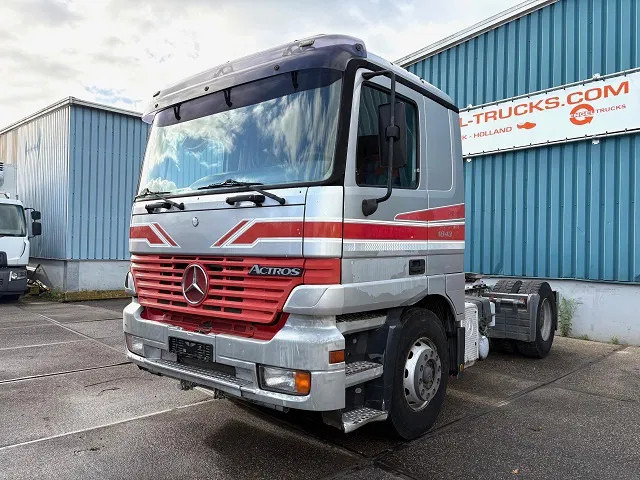Mercedes-Benz Actros 1843 LS SLEEPERCAB (MP1) (ZF16 MANUAL GEARBOX / REDUCTION AXLE / AIRCONDITIONING / ETC.) - Тягач: фото 1 Mercedes-Benz Actros 1843 LS SLEEPERCAB (MP1) (ZF16 MANUAL GEARBOX / REDUCTION AXLE / AIRCONDITIONING / ETC.) - Тягач: фото 1
