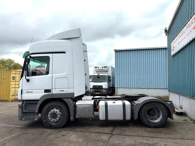 Mercedes-Benz Actros 1844 LS (MP2) (TELLIGENT AUTOMATIC / AIRCONDITIONING / 2x DIESELTANK / EURO 5) - Тягач: фото 5 Mercedes-Benz Actros 1844 LS (MP2) (TELLIGENT AUTOMATIC / AIRCONDITIONING / 2x DIESELTANK / EURO 5) - Тягач: фото 5