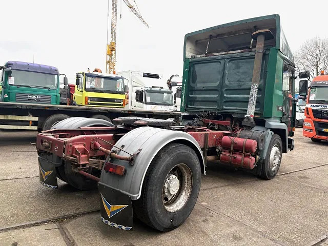 Renault R385 Major (2 CULASSE / LAMES / GRAND PONT / 2 CILINDER HEADS / STEEL SUSPENSION / REDUCTION AXLE) - Тягач: фото 3 Renault R385 Major (2 CULASSE / LAMES / GRAND PONT / 2 CILINDER HEADS / STEEL SUSPENSION / REDUCTION AXLE) - Тягач: фото 3