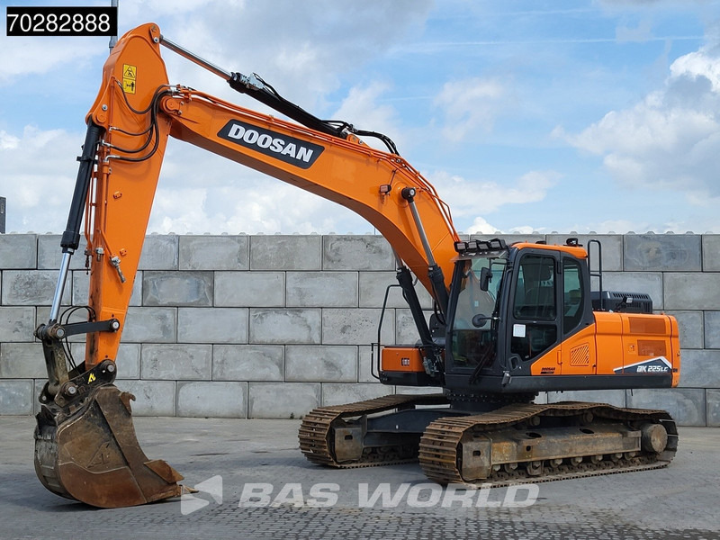 Doosan DX225 LC-7 4 BUCKETS - Гусеничный экскаватор: фото 2 Doosan DX225 LC-7 4 BUCKETS - Гусеничный экскаватор: фото 2