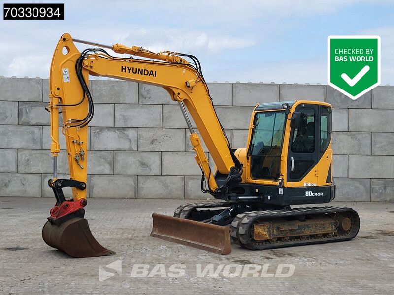 Hyundai R80 CR-9A - Мини-экскаватор: фото 1 Hyundai R80 CR-9A - Мини-экскаватор: фото 1