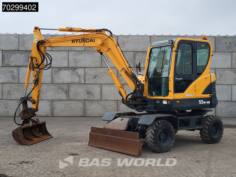 Hyundai Robex 55W-9A EPA - Колёсный экскаватор: фото 3 Hyundai Robex 55W-9A EPA - Колёсный экскаватор: фото 3