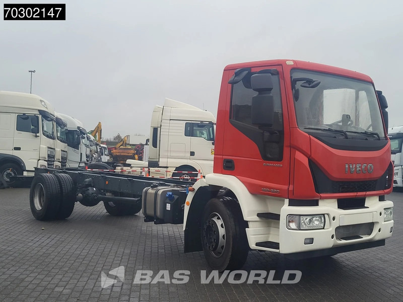 Iveco Eurocargo 180E320 4X2 NEW! 18T chassis 2017 production Euro 6 - Грузовик-шасси: фото 3 Iveco Eurocargo 180E320 4X2 NEW! 18T chassis 2017 production Euro 6 - Грузовик-шасси: фото 3