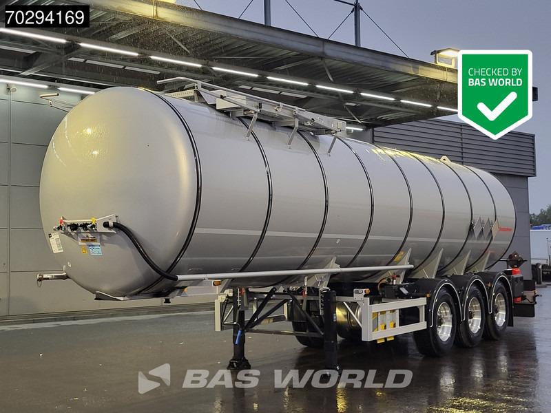 Kässbohrer STS 3 axles New! 32.000L Bitumen - Полуприцеп-цистерна: фото 1 Kässbohrer STS 3 axles New! 32.000L Bitumen - Полуприцеп-цистерна: фото 1