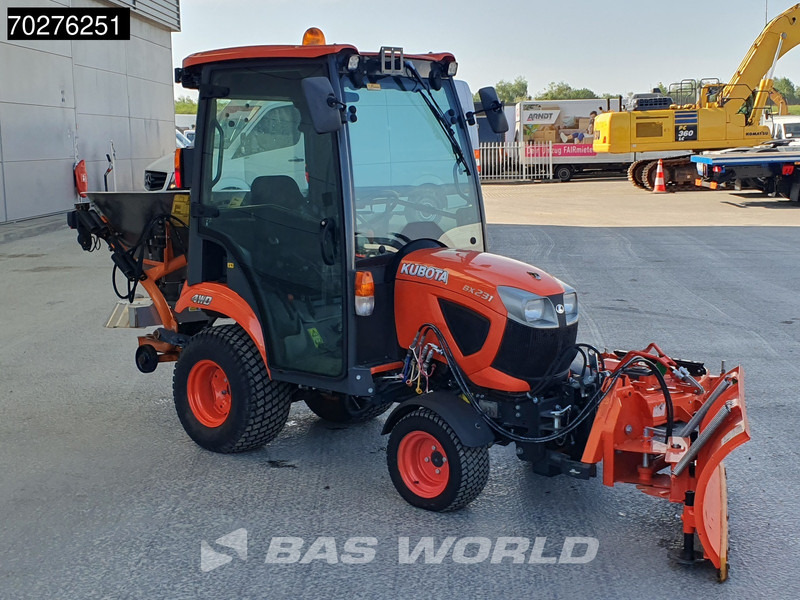 Kubota BX231 D-C C10 4X4 4x4 - INCL ATTACHMENTS - Трактор: фото 3 Kubota BX231 D-C C10 4X4 4x4 - INCL ATTACHMENTS - Трактор: фото 3